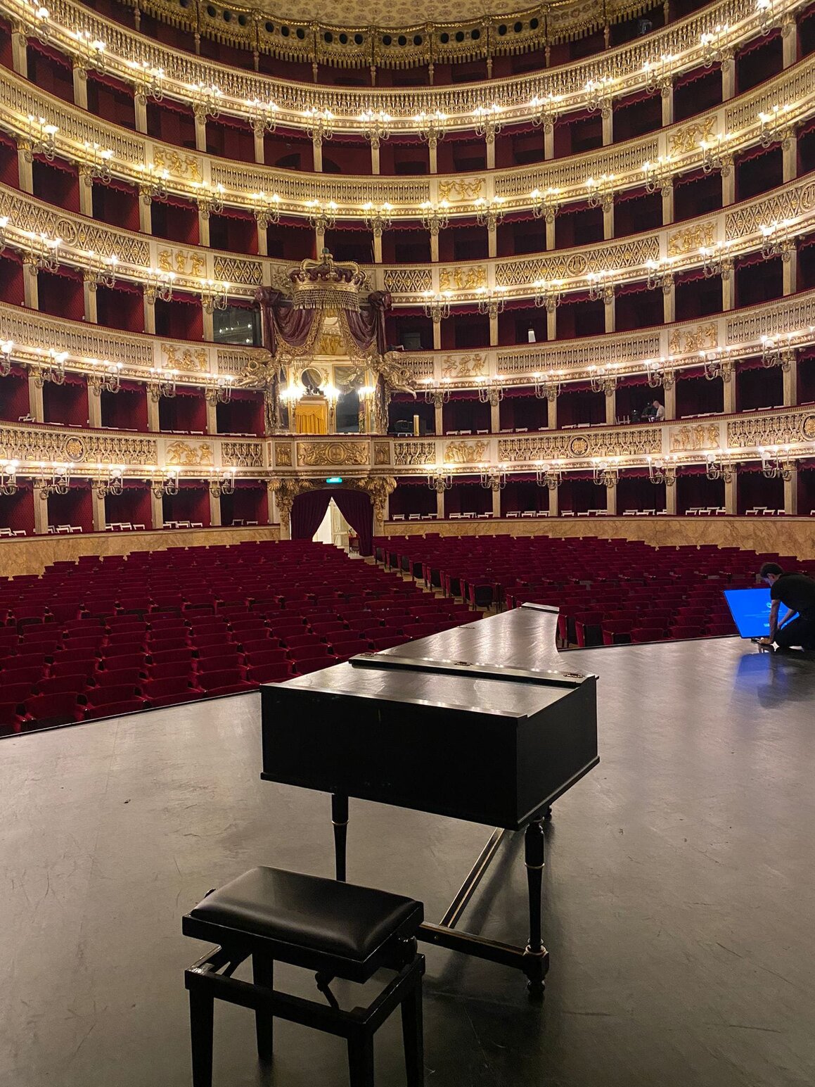 Evento musicale in uno spazio istituzionale